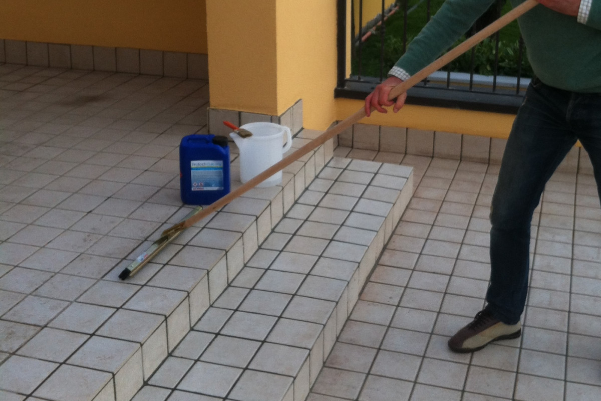 Laying of PROTECH BALCONY